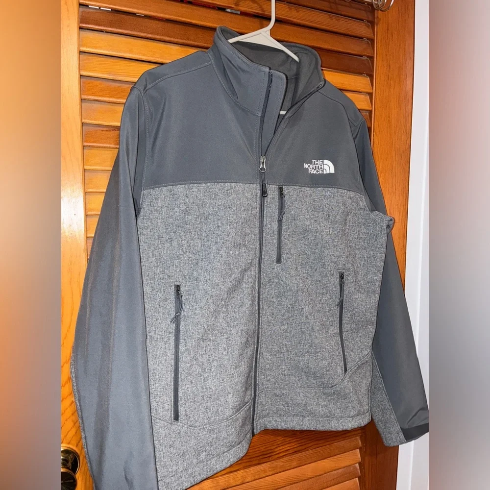 The North Face Mens Apex Bionic 2 Soft-Shell Jacket Grey - size small